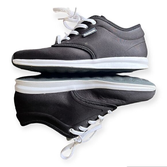 Reebok ladies size 7 Black Fabric Athletic Sneaker. - Picture 5 of 8